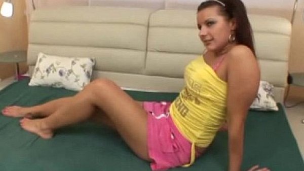 Amateur teen GF sucks and fucks with facial cumshot  