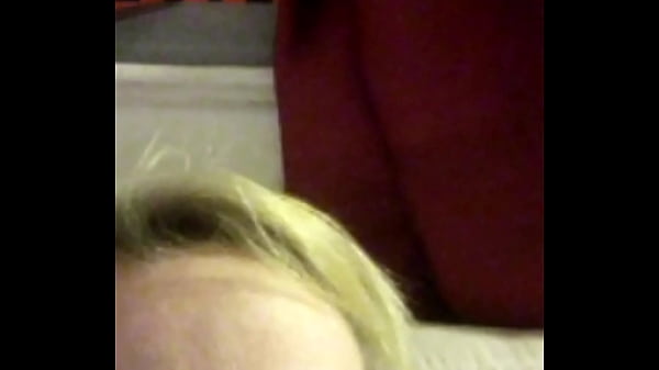 Una gringa de Kentucky me muestra sus tetas y bragas  