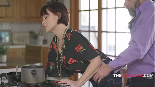 Free Use Step Daughter & Wife Do Their Duties Quietly 