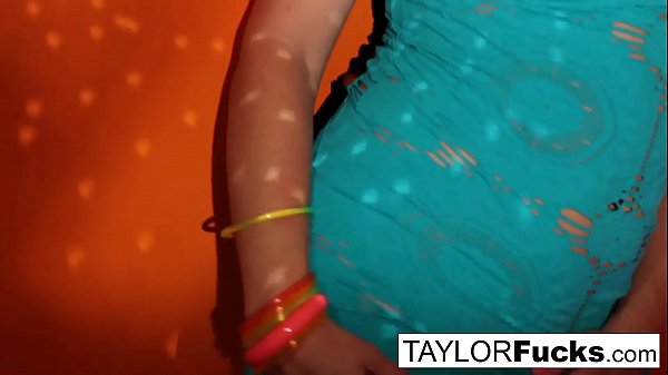 hot babes love to fucks  