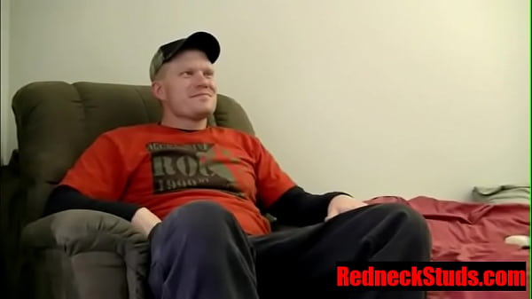 Hung straight White trash bear sucked off 