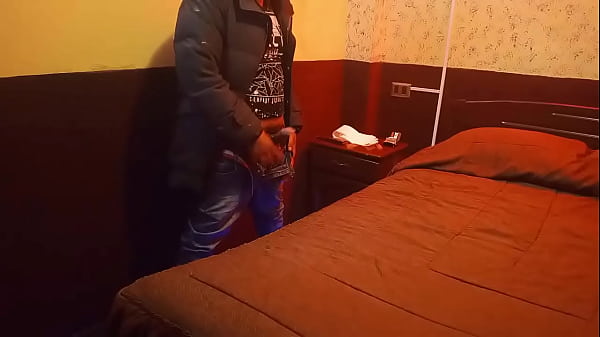 Solo en el alojamiento, momento &iacute;ntimo real  