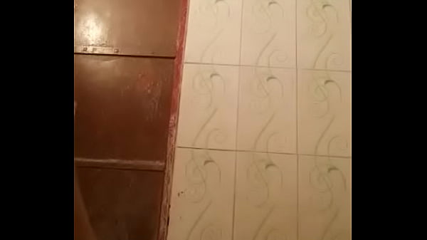 desi bhabi bath in on camera