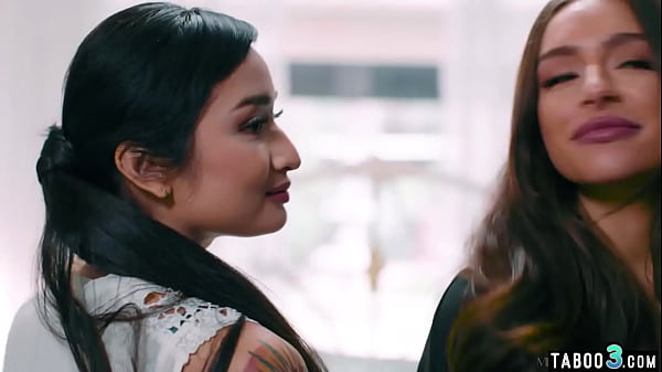 Petite asian lesbian asks her hot GF to eat her fresh pussy