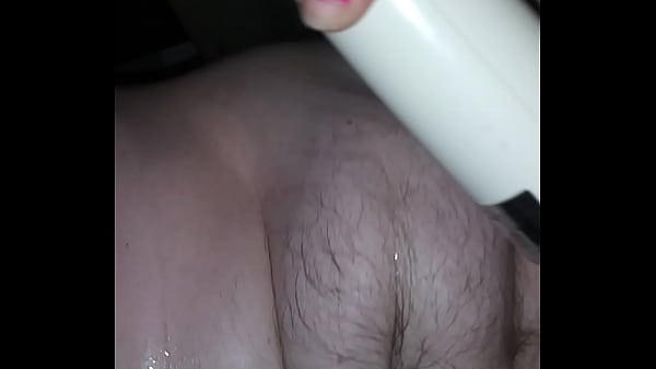 Stuffing girlfriend with huge dick