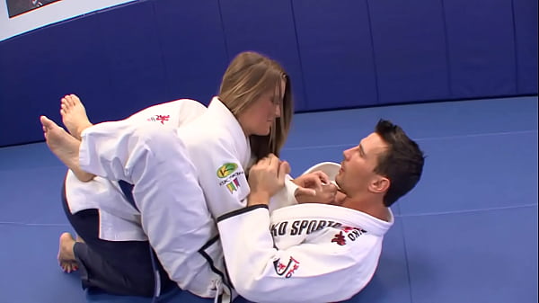 Stepsister needs to be fucked after training