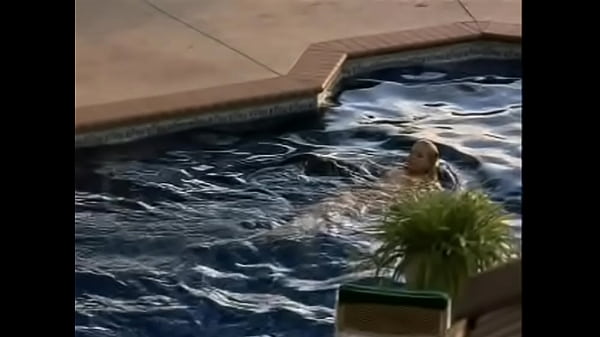 Jaime Pressly - Poison Ivy - Pool Scene