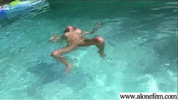 Solo Girl Get To Orgams With All Kind Of Sex Toys video-30