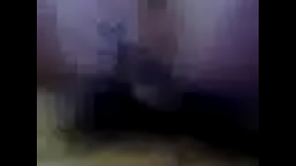 Comendo o c&uacute; da empregada do alto tiete e ela geme alto amador