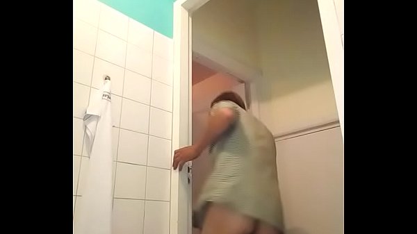 Alain is supergeil en wil zijn kont oprekken123