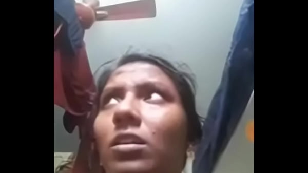 Indian lady showing her pussy on cam  