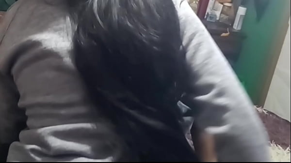 Colegiala Casero! Una Colegiala Me Pide Una Recarga De Saldo Me Dijo Que Si Se La Paso Me Dar&iacute;a Un Regalito! Video Casero!