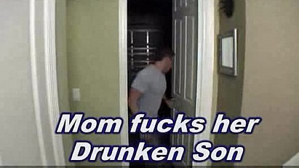 step Mom fucks d.
