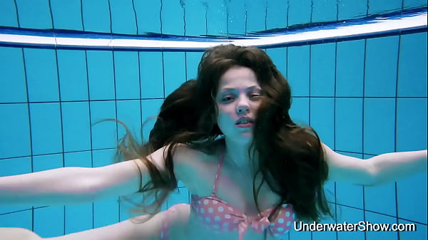 Slovak teen babe big tits Simonna sexy nude swimmer 