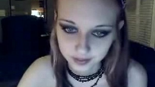 Amateur Gothic Teen Dildoing