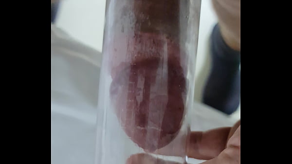 Pau com bomba peniana  