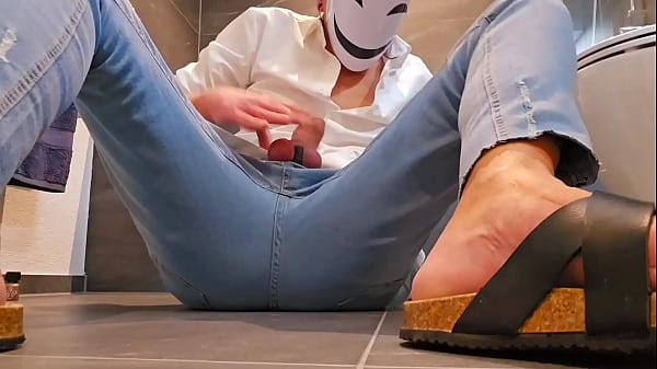 Wichsen Jeans und sandalen  