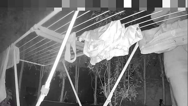 Clean laundry, dirty thoughts 