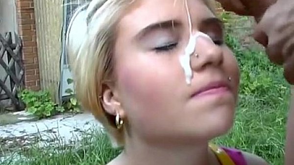 xvideos.com e7e5eb50eed4c1232888dbd9505afdeb