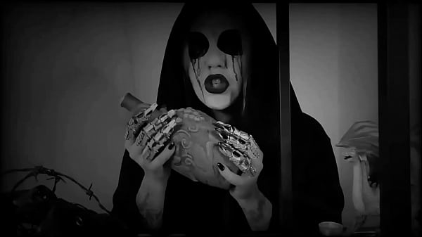 Dredda's sexy horror museun. Part 3, Horny and squirting ancient demonic girl