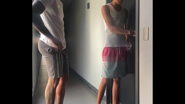 comi o cuzinho do meu vizinho