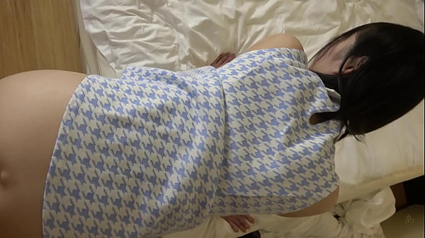 Uncensored, Japanese beauty. Amateur with black hair and beautiful breasts, creampie sex, blowjob. Beautiful pussy