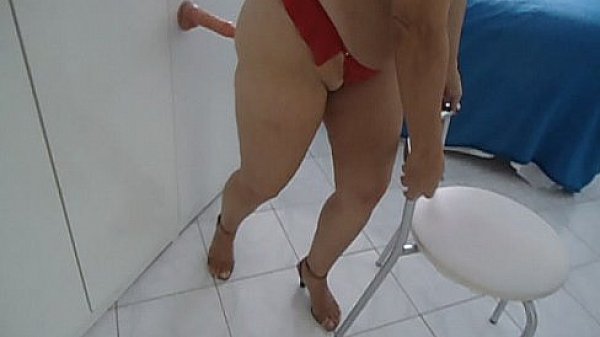 DELICIOUS WIFE & THEIR TOYS.AVI