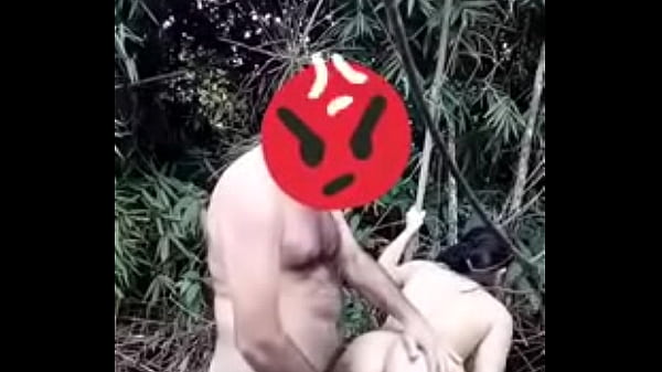 Casal Crispim no mato