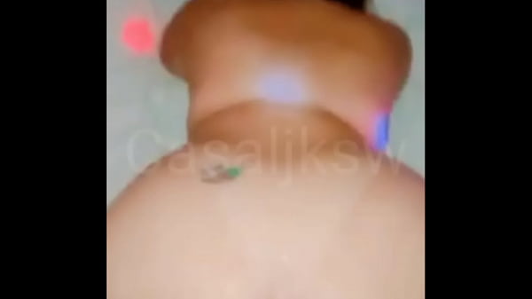 Ele me levou para o comedor