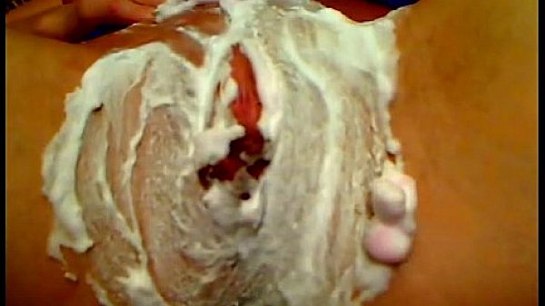 Milf shaving herself and masturbating