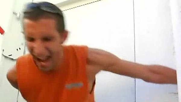 What can do a chick for money 28