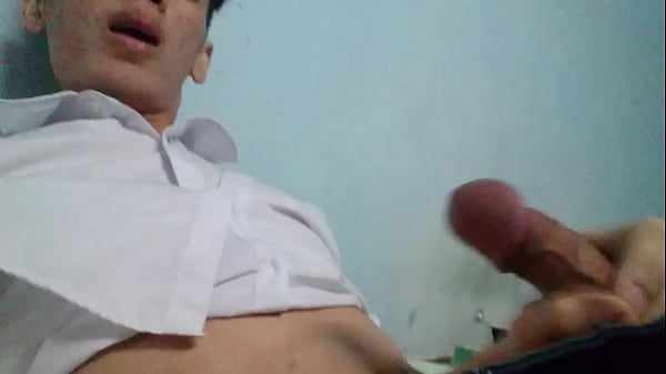 Trai c&ocirc;ng sở thủ d&acirc;m 