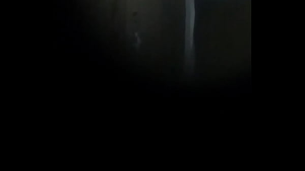 Mijada no banheiro do Supermercado