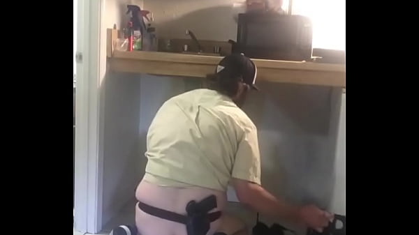 Maintenance man masterbateing hidden camera