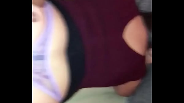 me la meten por atr&aacute;s y me gusta