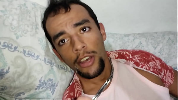 macho gostoso cheio de tes&atilde;o 