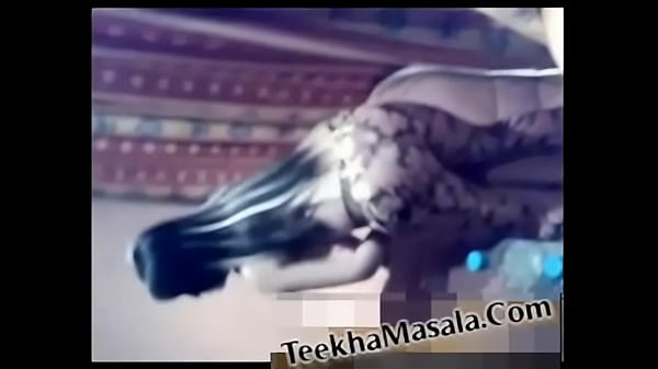 ISO-8859-1  Sexy arab girl strip dance  