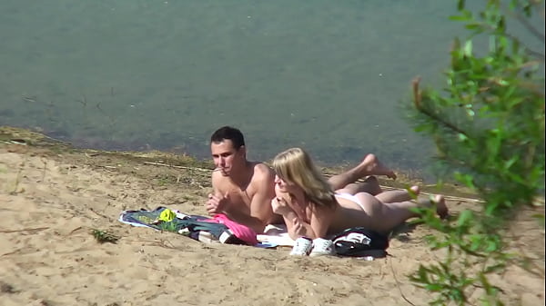 Vacanze al lago col botto