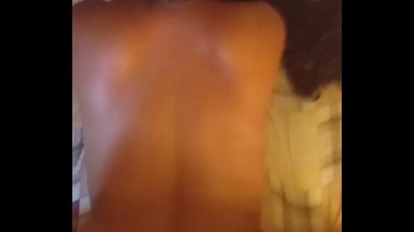 Madura viene a cojer porq en su casa no le dan