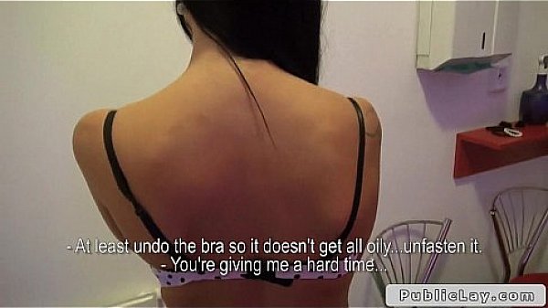 Dude fucking sexy brunette babe in tanning shop