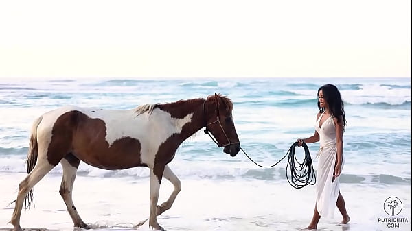 Putri Cinta revealing her her brown round boobs 