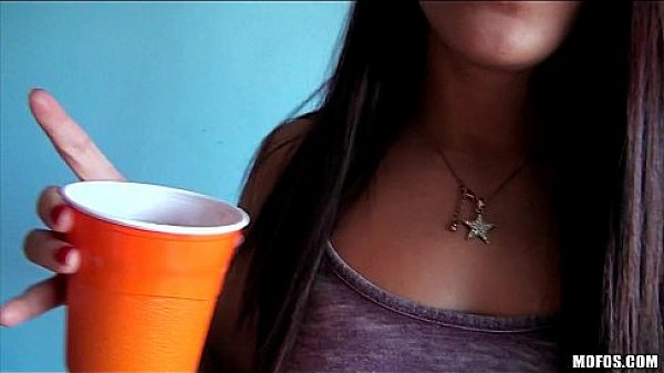 Group of sorority sluts start an orgy at a house party