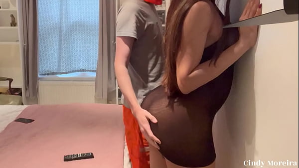 novinho rec&eacute;m chegado em londres pediu pra gozar na barriga dele - assine o RED e veja completo 