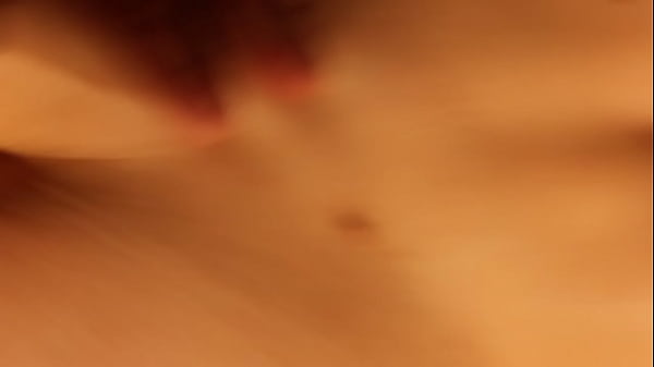 Travesti dando rabinho sem camisinha de quatro 