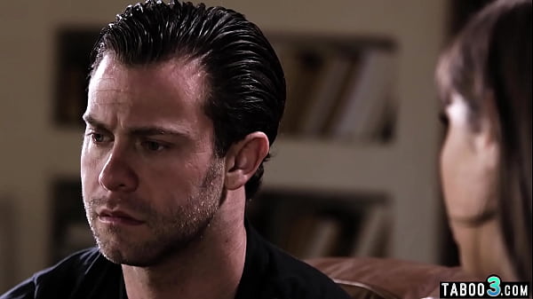 Teen stepsis wants to get pregnant on her stepbrothers dick  