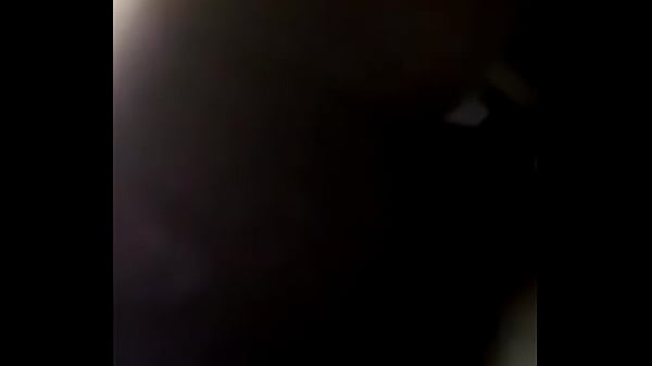 Le encanta tocarse siempre 