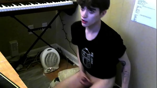 submissive femboy slut cumming for strangers