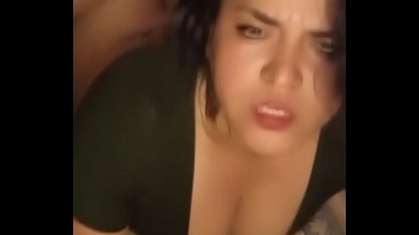 Putiesposa caliente pide verga y termina con leche  