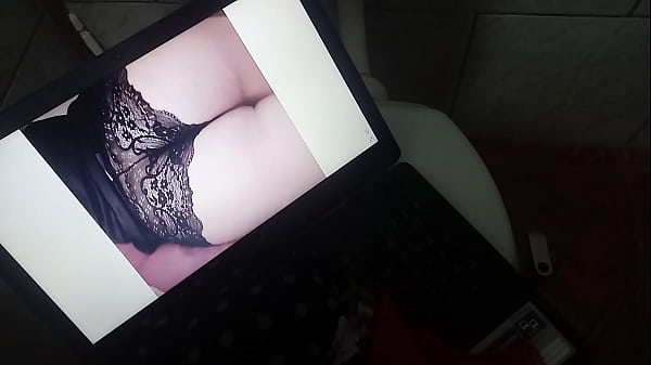 Gosando na foto da ex mulher