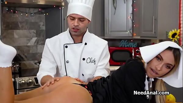 Cooking assistant does anal on show